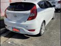 Selling Pearl White Hyundai Accent 2013 in Marikina-1