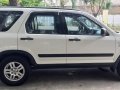 Selling White Honda CR-V 2006 in Manila-0