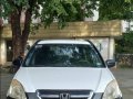 Selling White Honda CR-V 2006 in Manila-5