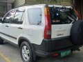 Selling White Honda CR-V 2006 in Manila-3