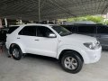 Selling White Toyota Fortuner 2008 in Pasig-0