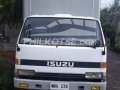 Selling White 1990 Isuzu Elf  second hand-0