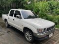 White Toyota Hilux 2001 for sale in Quezon-4