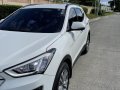 Selling White Hyundai Santa Fe 2015 in Muntinlupa-1