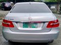 Selling Pearl White Mercedes-Benz E300 2011 in Pasig-6