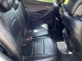 Selling White Hyundai Santa Fe 2015 in Muntinlupa-8