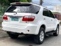 Selling Pearl White Toyota Fortuner 2010 in Las Piñas-5