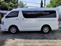 2015 Toyota Hiace Super Grandia Leather 2.8 AT for sale -2