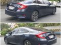 Grey Honda Civic 2016 for sale in Automatic-3