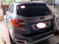 Selling Silver Ford Everest 2018 in Manila-7