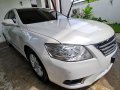 Selling Pearl White Toyota Camry 2010 in Biñan-0
