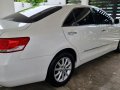 Selling Pearl White Toyota Camry 2010 in Biñan-2
