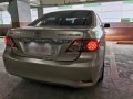 Selling Brightsilver Toyota Corolla Altis 2011 in Quezon-5