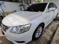 Selling Pearl White Toyota Camry 2010 in Biñan-4