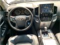 Selling Pearl White Toyota Land Cruiser 2018 in Quezon-8