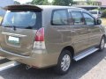 Selling Beige Toyota Innova 2011 in Malabon-2