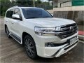 Selling Pearl White Toyota Land Cruiser 2018 in Quezon-0
