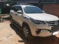 Selling White Toyota Fortuner 2018 in Valencia-6