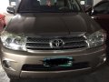 Selling Brightsilver Toyota Fortuner 2011 in Valenzuela-0