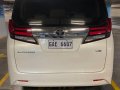 Selling Pearl White Toyota Alphard 2018 in Pateros-5