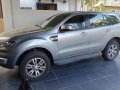 Selling Brightsilver Ford Everest 2018 in Angeles-6