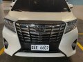 Selling Pearl White Toyota Alphard 2018 in Pateros-0