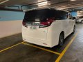 Selling Pearl White Toyota Alphard 2018 in Pateros-4