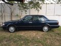 Selling Black Toyota Crown 1996 in Caloocan-2