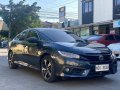 Selling Grey Honda Civic 2018-7