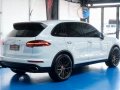 White Porsche Cayenne 2018 for sale in Automatic-6