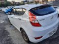 2017 Hyundai Accent hatchback 1.6 crdi AT white - 425k-2