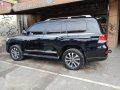 Selling Black Toyota Land Cruiser 2016 in Cainta-1