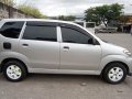 Selling Brightsilver Toyota Avanza 2009 in Bulacan-7