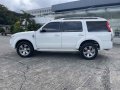Selling Pearl White Ford Everest 2011 in Pasig-2