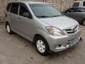 Selling Brightsilver Toyota Avanza 2009 in Bulacan-1