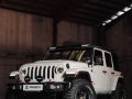 Selling White Jeep Wrangler 2019 in Quezon-3