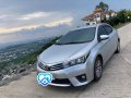 Selling Brightsilver Toyota Corolla Altis 2015 in Cainta-5