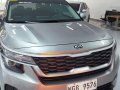 Selling Brightsilver Kia Seltos 2020 in Taguig-0