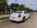 Pearl White Chrysler 300c 2008 for sale in Automatic-0