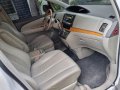 Pearl White Toyota Previa 2010 for sale in Automatic-3