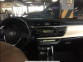 Selling WhiteToyota Corolla Altis 2014 Sedan in Parañaque-4