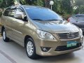 Selling Grey Toyota Innova 2012 in Makati-8