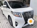White Toyota Alphard 2018 for sale -8