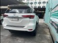 Selling White Toyota Fortuner 2018 SUV -6