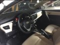 Pearl White Toyota Corolla Altis 2014 for sale in Pasay -3