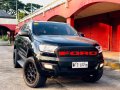 Black Ford Everest 2017 for sale in Angeles -0