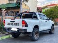 Selling White Toyota Hilux 2020 -3