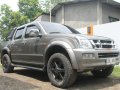 Silver Isuzu D-Max 2005 for sale in Lemery-9
