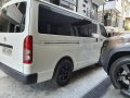 Selling White Toyota Hiace 2018 in Quezon City-0