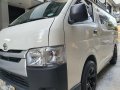 Selling White Toyota Hiace 2018 in Quezon City-5